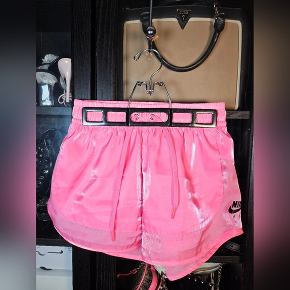 Rare Nike Pink Satin Mesh Athletic Workout Sports Shorts Womens Extra Small XS - Picture 10 of 10